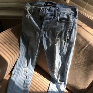 Hollister BoyFriend Jeans (0) (w24)